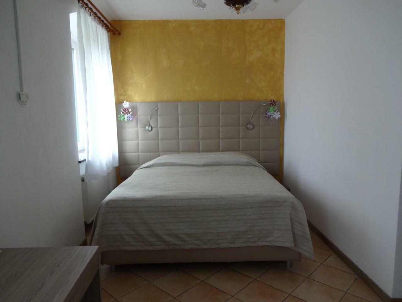 Fedrig Private Rooms & Apartment 科巴里德 外观 照片